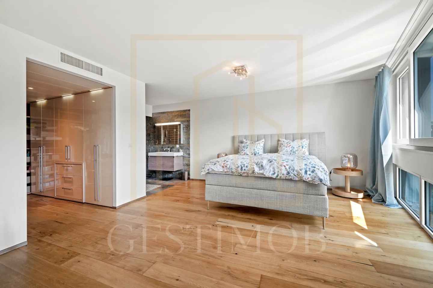 OPPORTUNITE : LUMINOSITE & VUES DEGAGEES A CAROUGE - Photo 9 sur 13