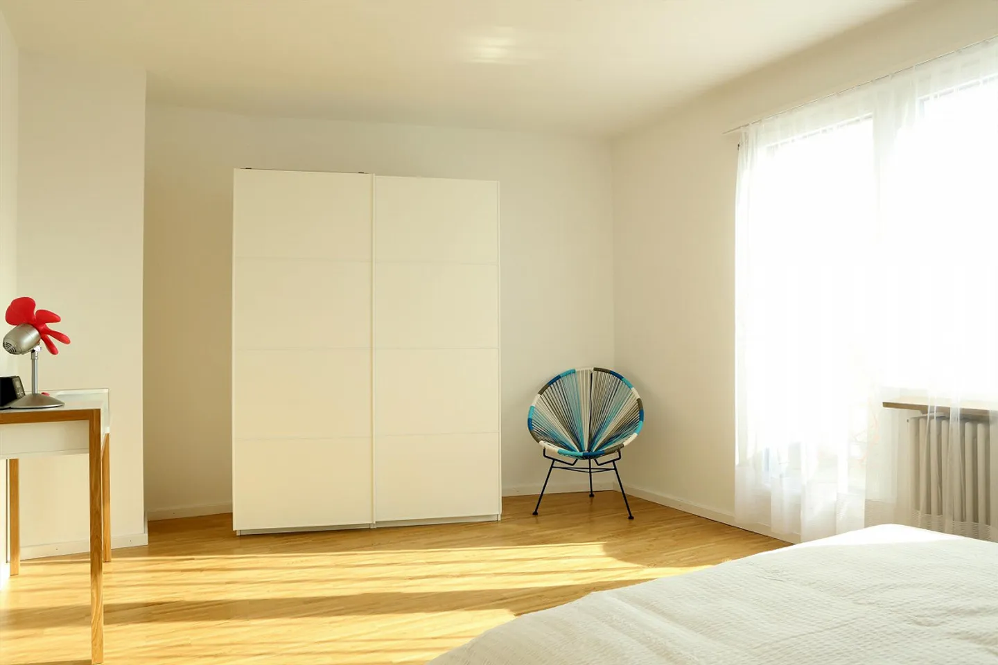 Furnished 2-room penthouse with balcony - Photo 2 of 9