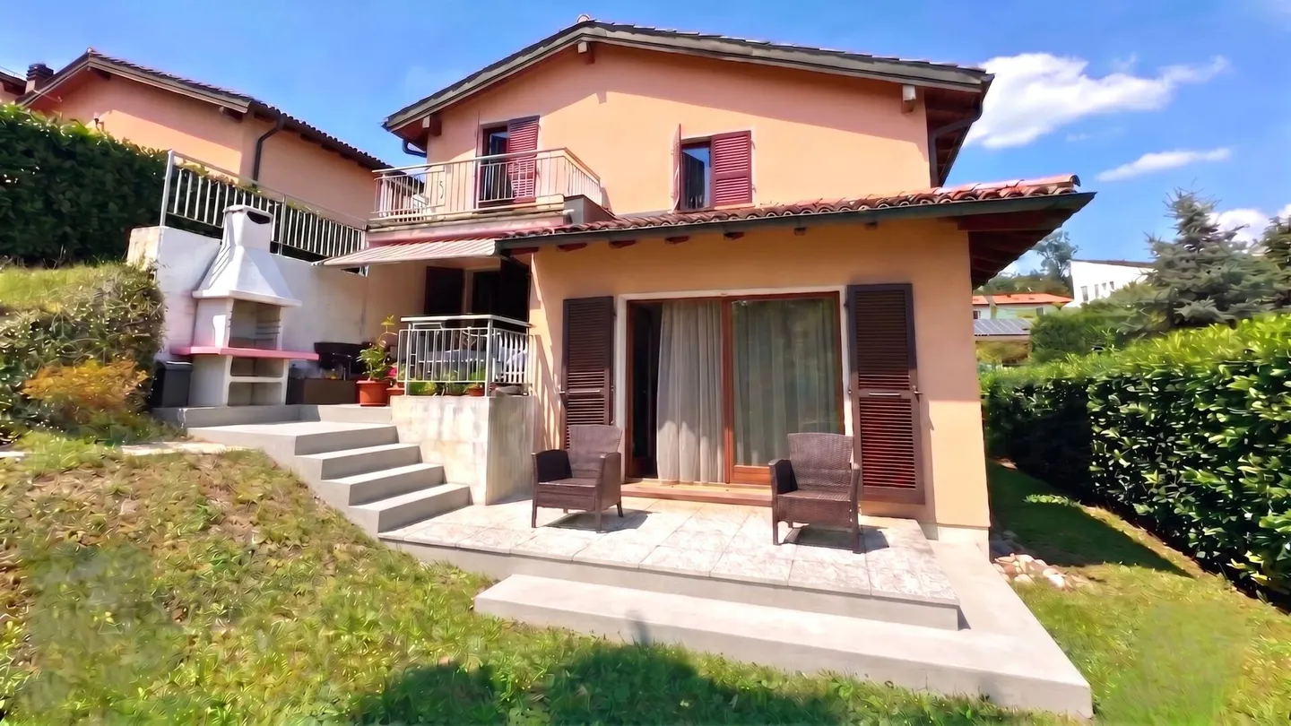 Casa di famiglia con terrazzo - Foto 1 di 13