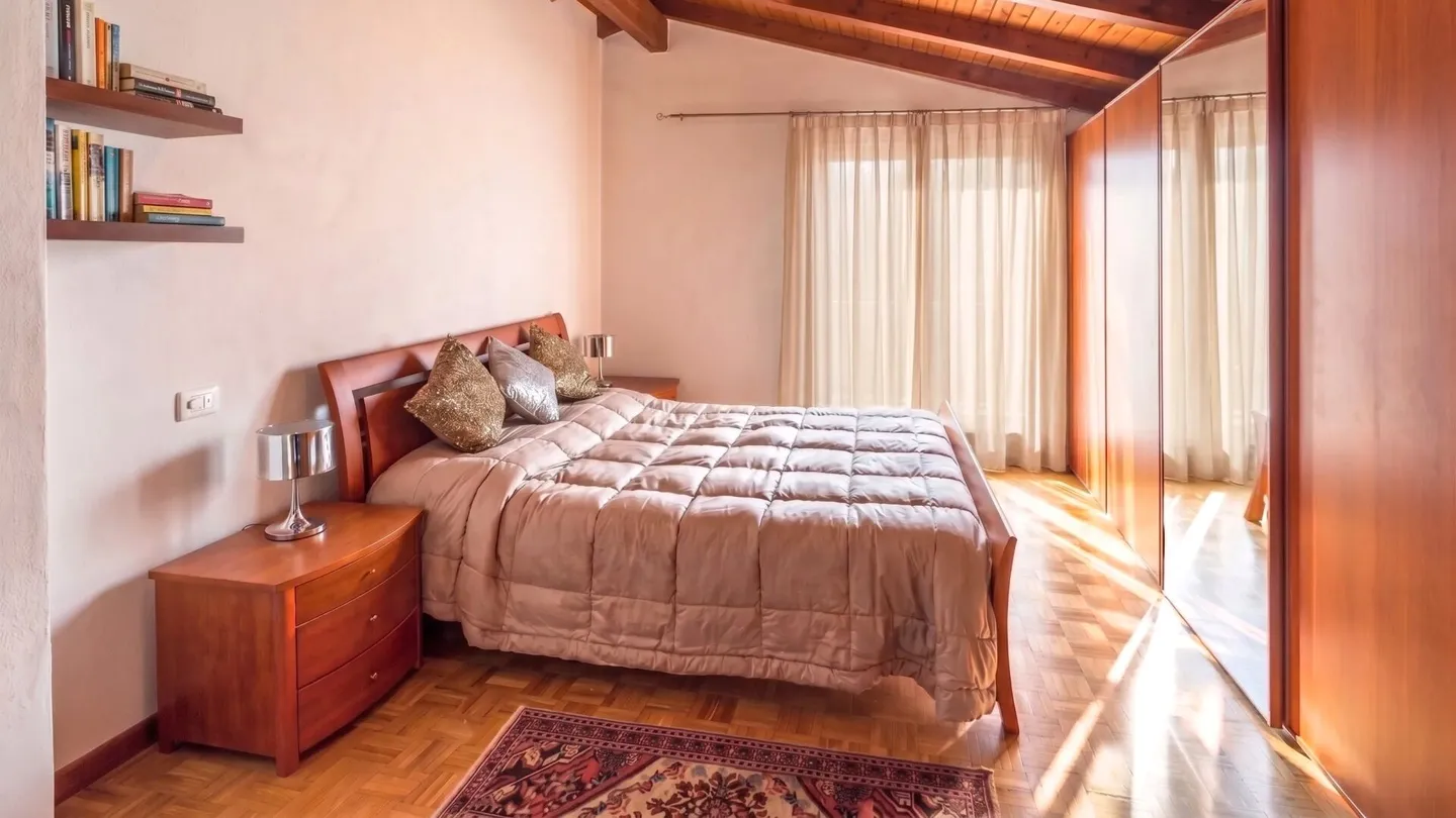 Casa di famiglia con terrazzo - Foto 7 di 13