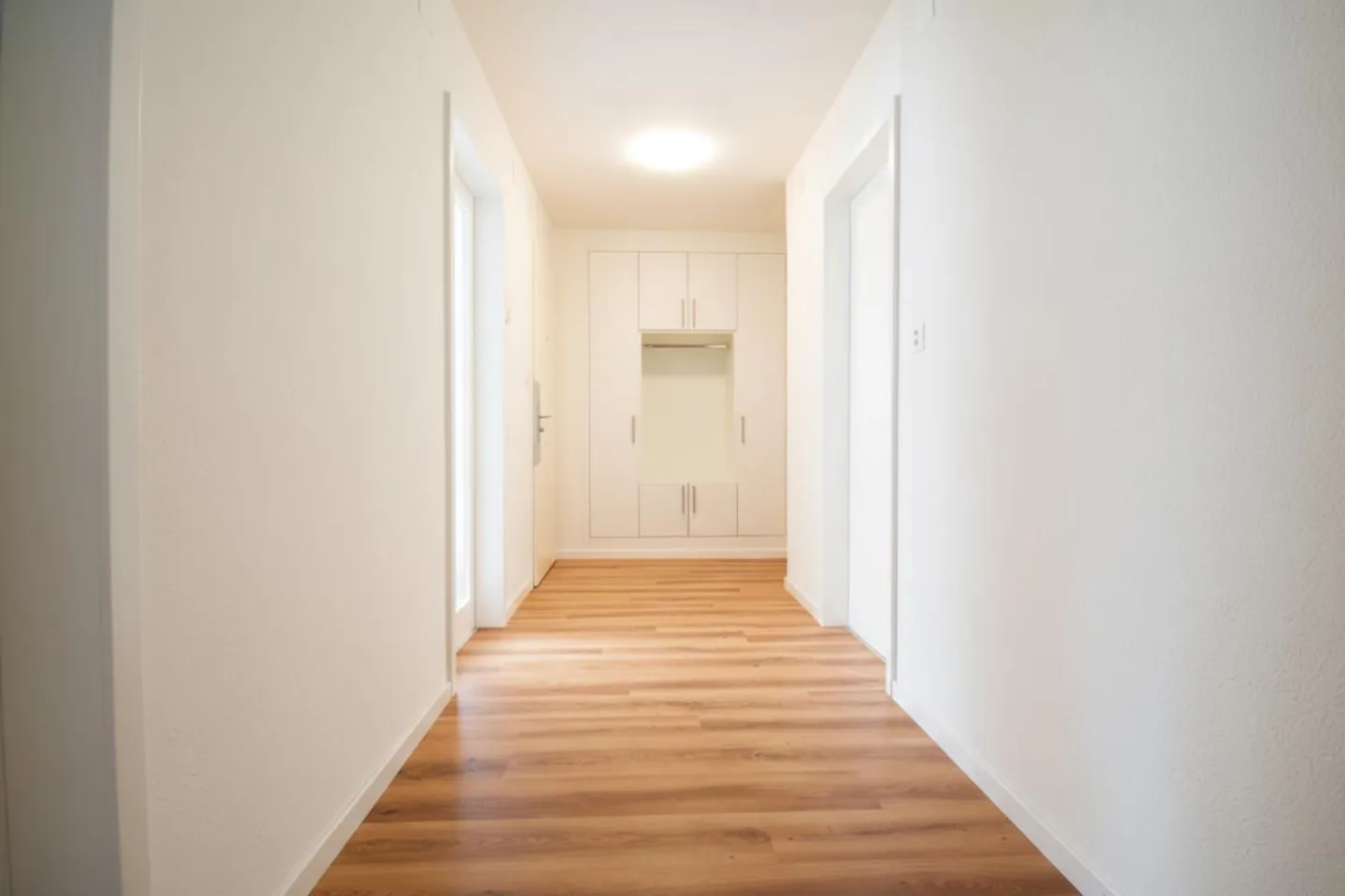 Helle, frisch renovierte 4-Zimmerwohnung mit Balkon und moderner Ausstattung - Foto 8 von 8