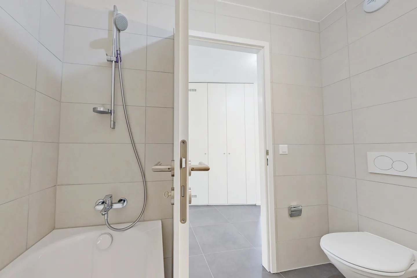 Charming Apartment in Renens - Photo 4 of 7