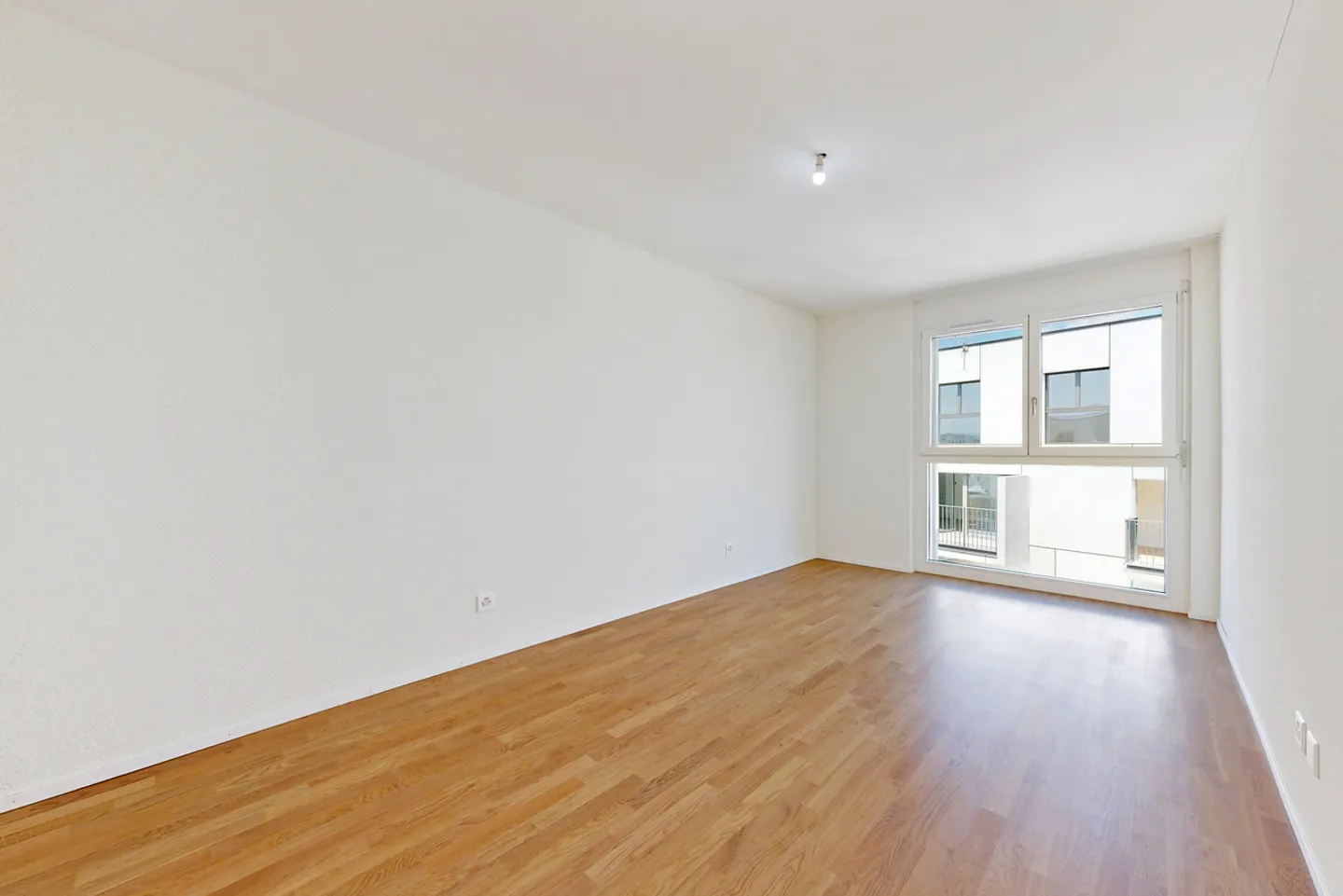 Charming Apartment in Renens - Photo 5 of 7