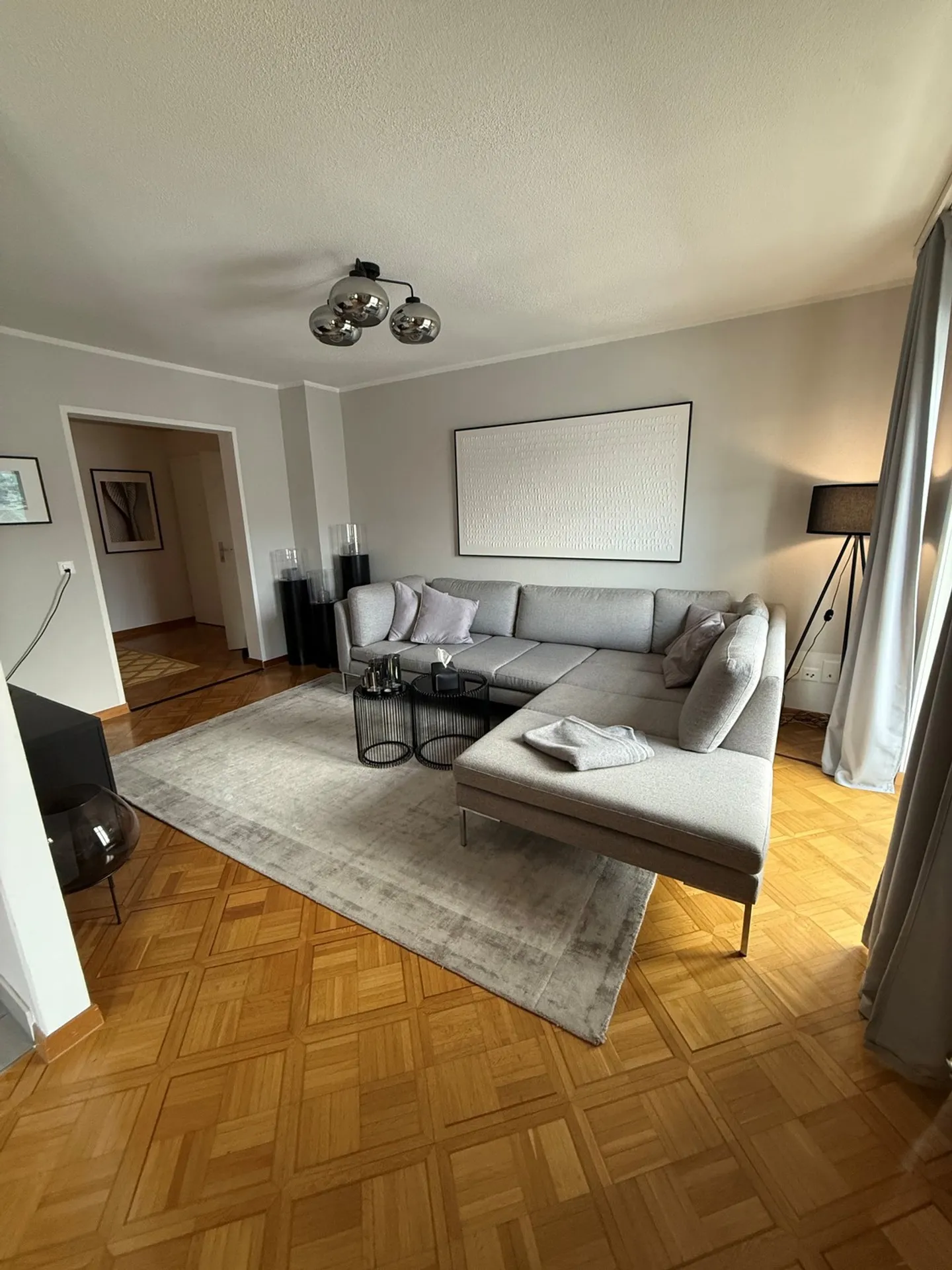 Attractive 3.5-room apartment directly next to Irchelpark Top location in Zurich - Photo 3 of 6