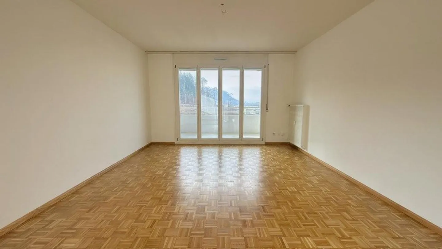 Spacious 3.5-room apartment with balcony in Pratteln - Photo 5 of 8