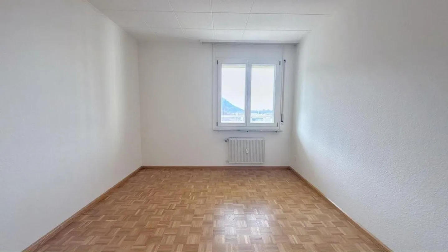 Spacious 3.5-room apartment with balcony in Pratteln - Photo 7 of 8