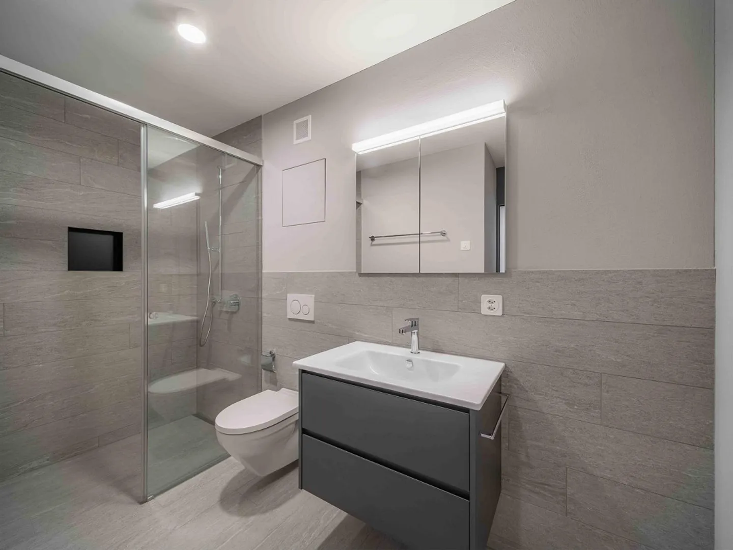 4.5-room apartment in the best location in Zizers - Photo 8 of 13