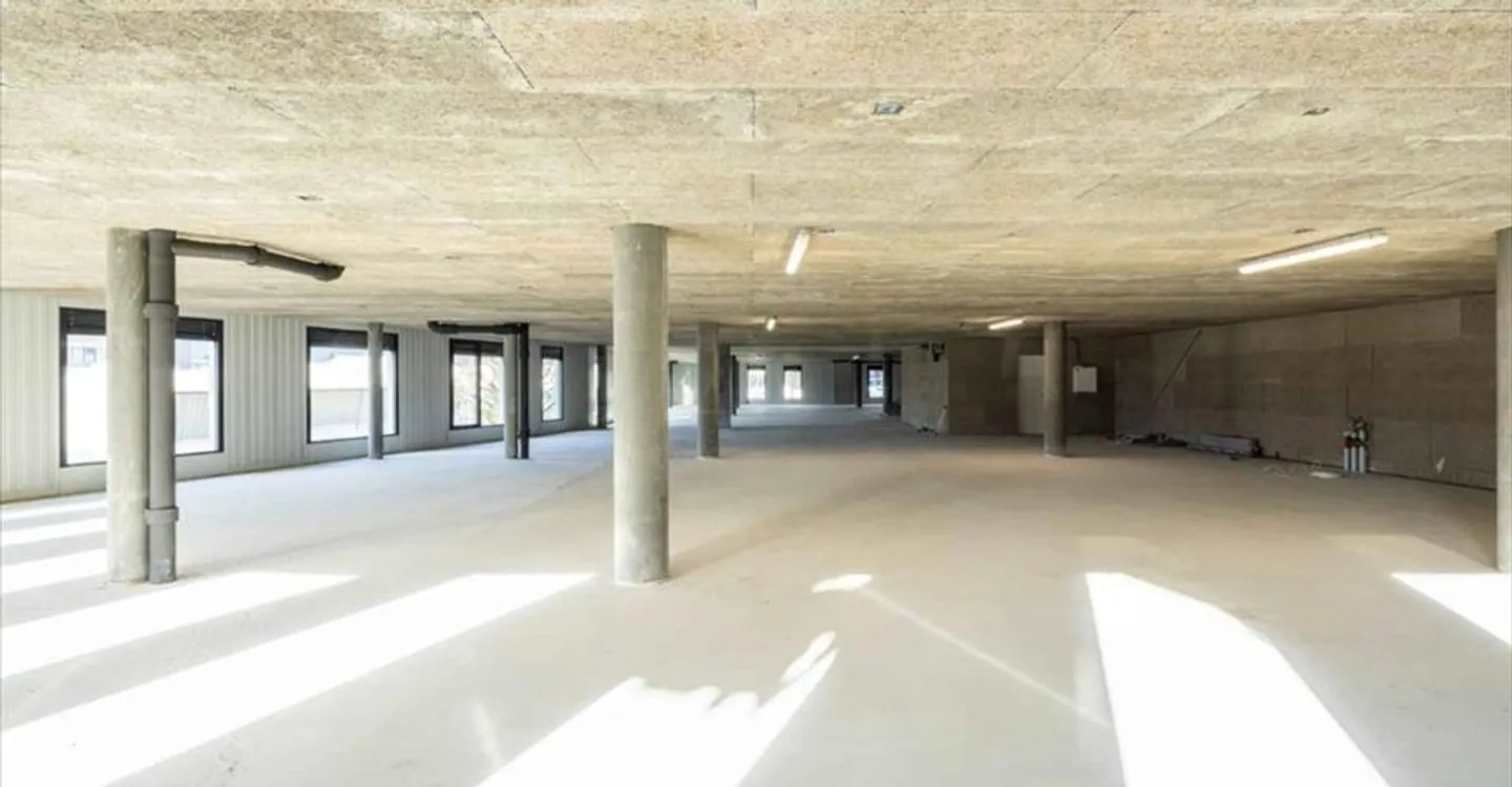 Showroom moderne à Meyrin - Photo 10 sur 11