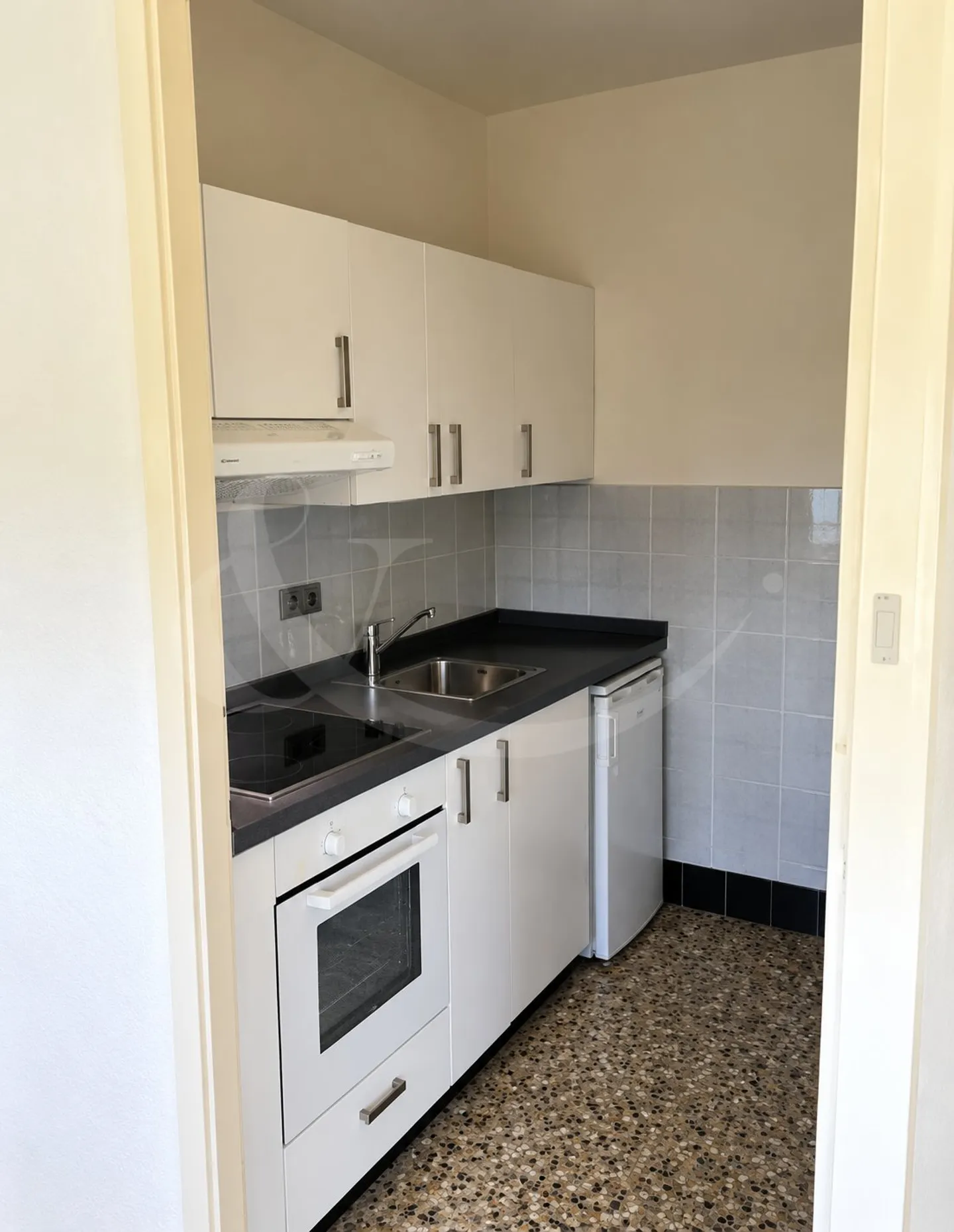 Appartement lumineux de 2 pièces à Genève - Photo 2 sur 2