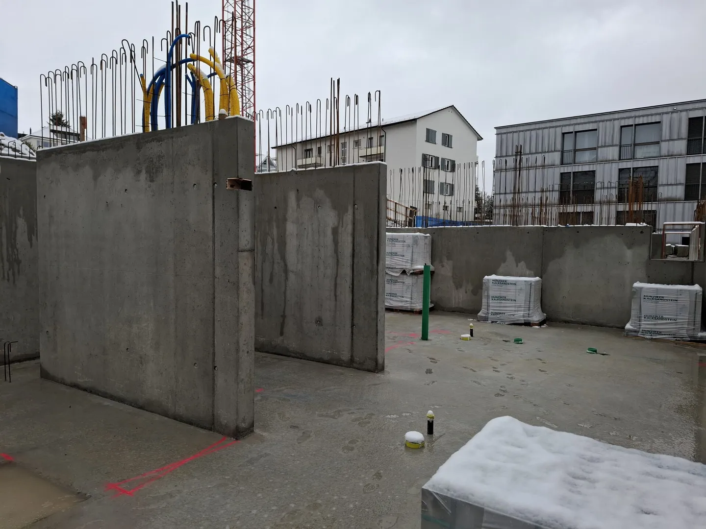 Appartement de 4 1/2 pièces au rez-de-chaussée avec grande terrasse - Photo 6 sur 8