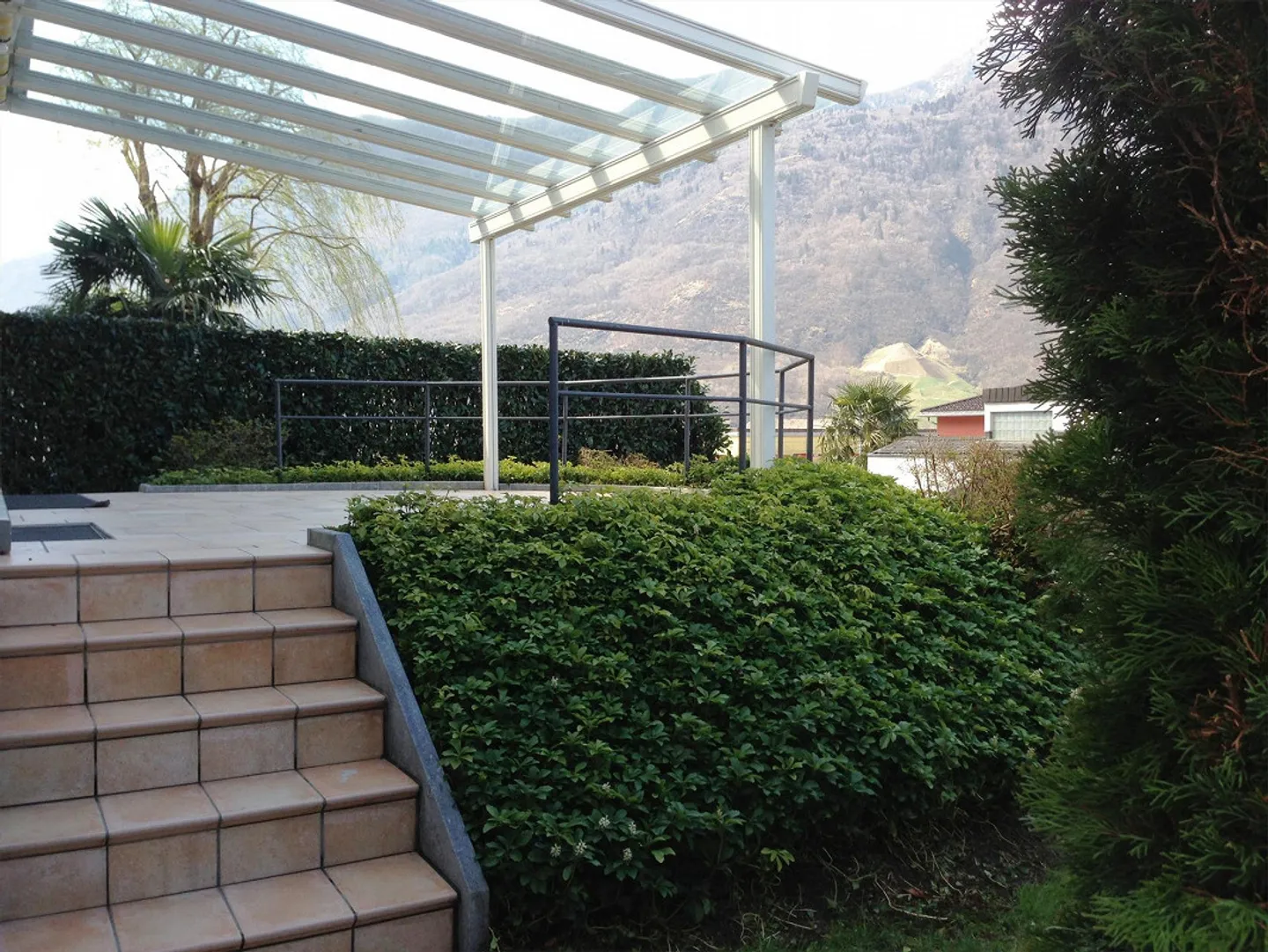 Casa unifamiliare in una zona residenziale tranquilla - Foto 8 di 21