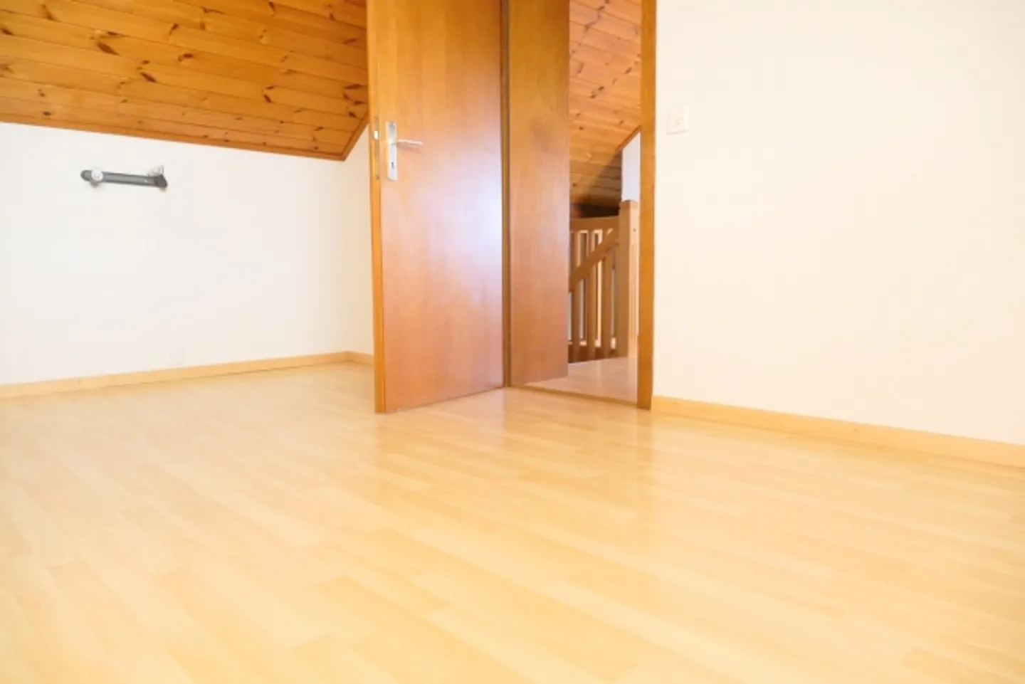 Duplex apartment for rent in Le Sentier, well maintained in a quiet residential environment. - Photo 7 of 7