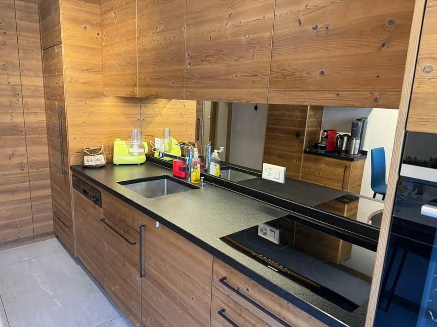 Magnificent 3-room apartment in the center of Crans-Montana - Photo 9 of 13