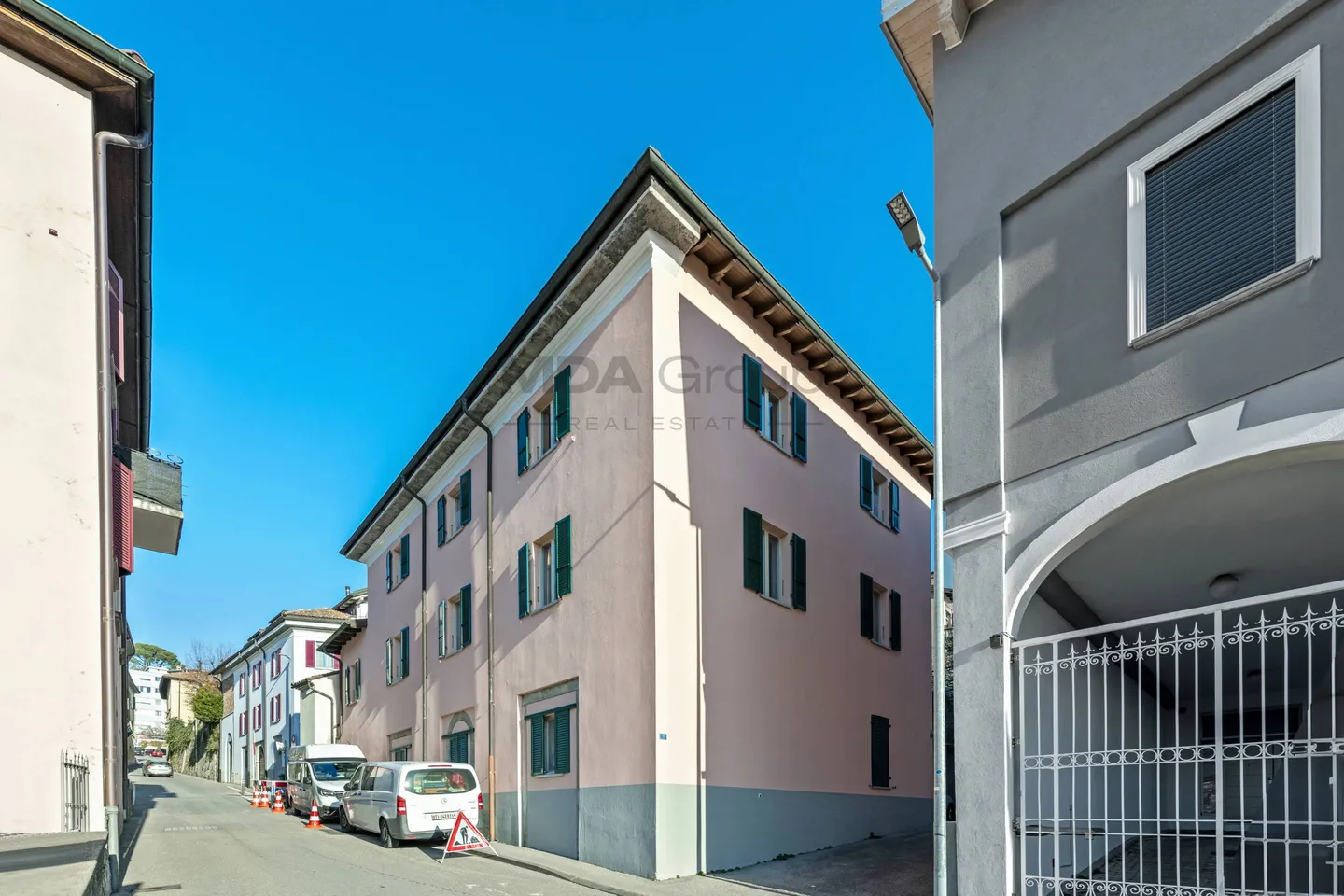 Casa plurifamiliare - Balerna - Foto 2 di 17