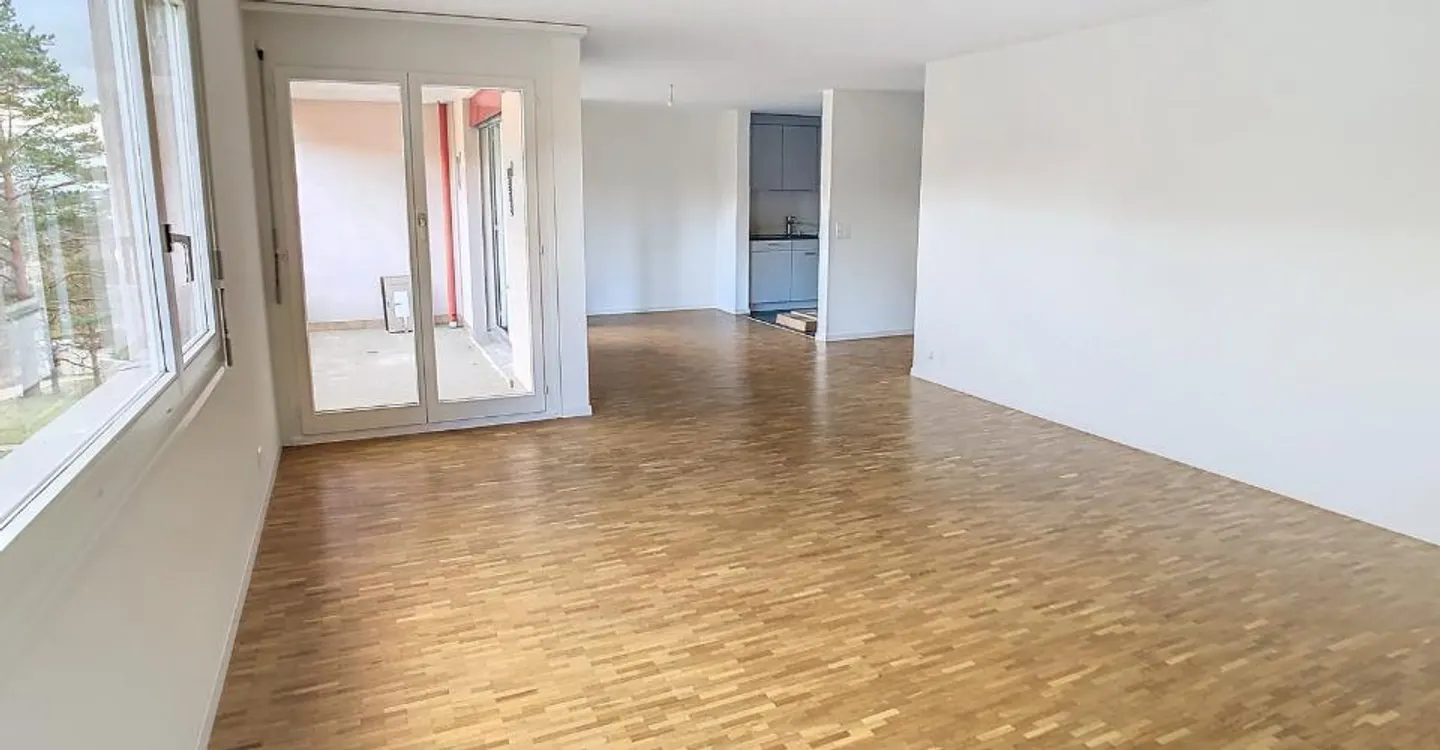 Charmante 4.5 Zimmer im 2. Stock - Foto 1 von 12