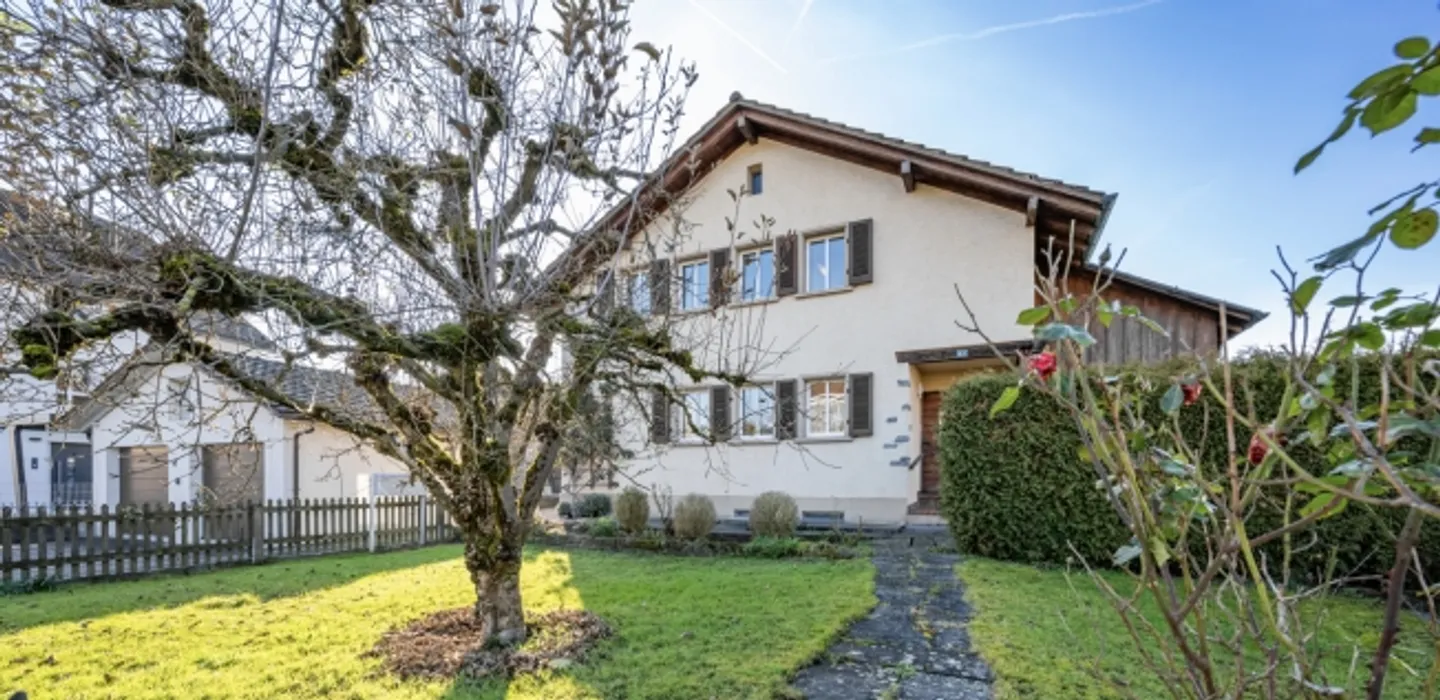 Einfamilienhaus kaufen - Foto 1 von 17