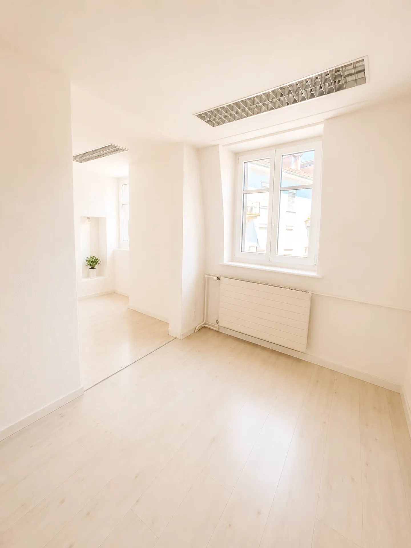 Bright Office Space in Prime Location - Photo 4 of 9