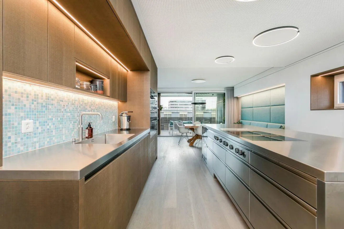 Exclusive 4.5-Room City Apartment in Zug - Photo 4 of 10