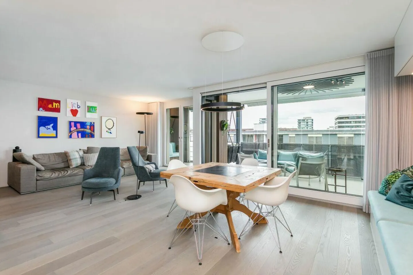 Exclusive 4.5-Room City Apartment in Zug - Photo 5 of 10
