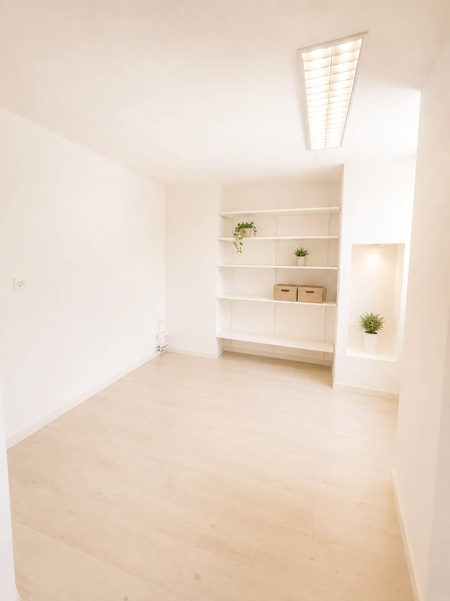 Bright Office Space in Prime Location - Photo 5 of 9
