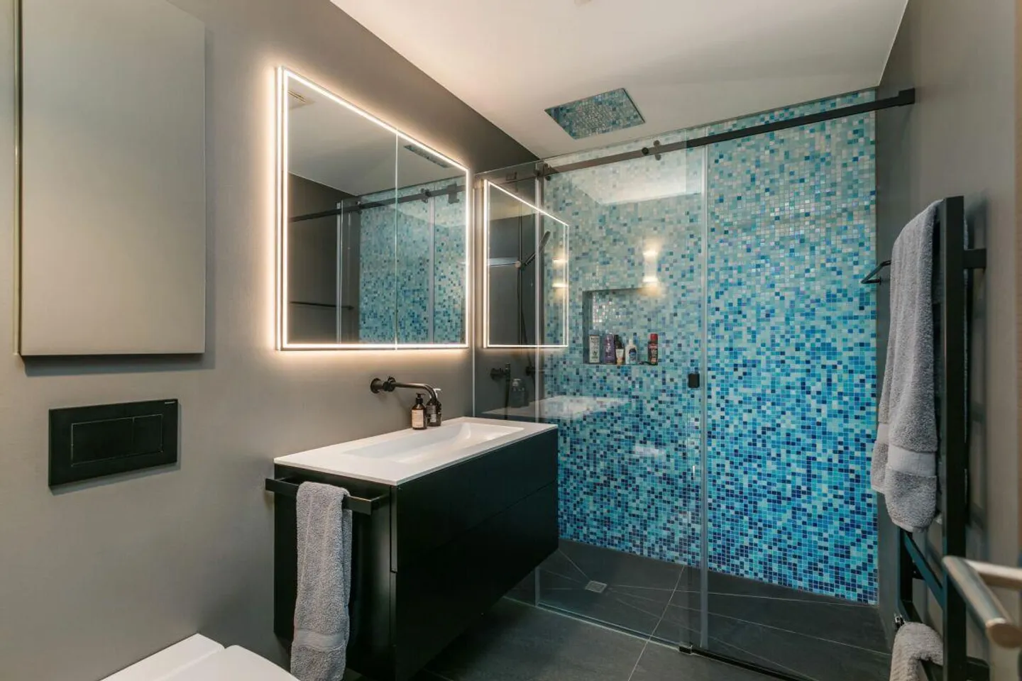 Exclusive 4.5-Room City Apartment in Zug - Photo 7 of 10