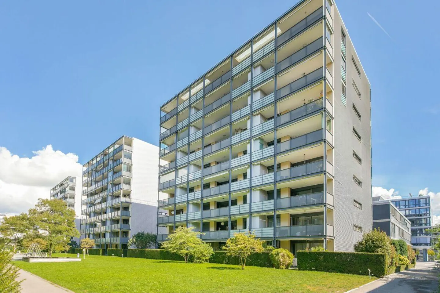 Exclusive 4.5-Room City Apartment in Zug - Photo 10 of 10