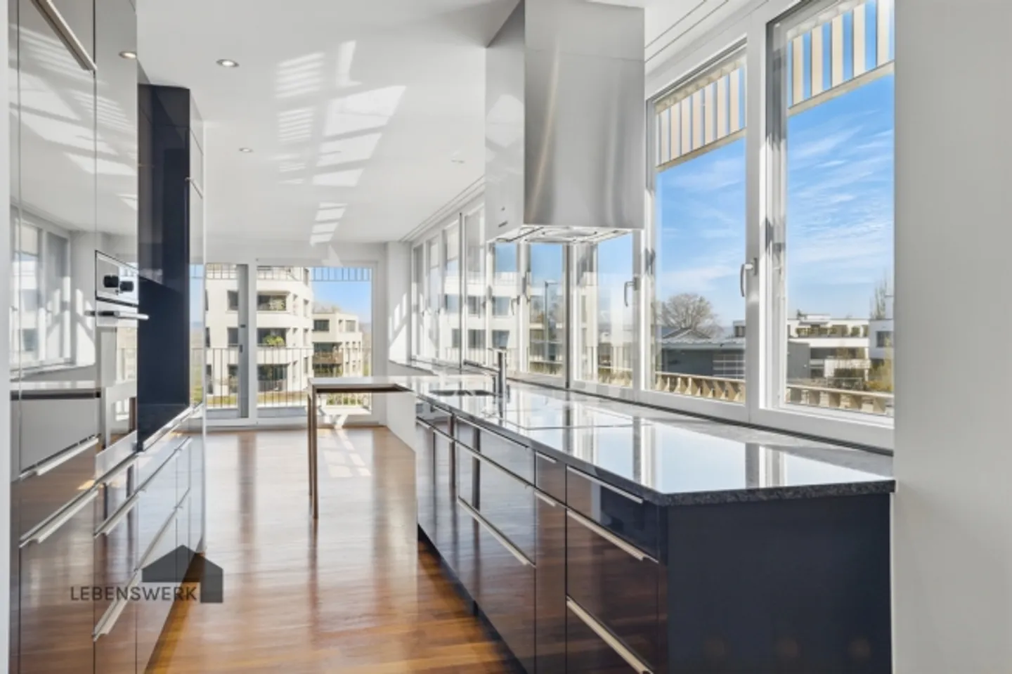 Il design incontra la vista sul lago di Costanza – Vivere in una posizione privilegiata - Foto 2 di 10