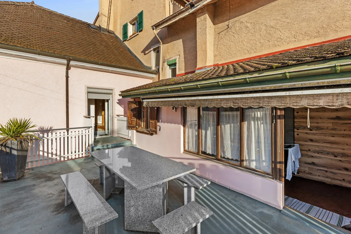 Bella Casa di Villaggio Attaccata nel Centro di Eclépens - Foto 9 di 18