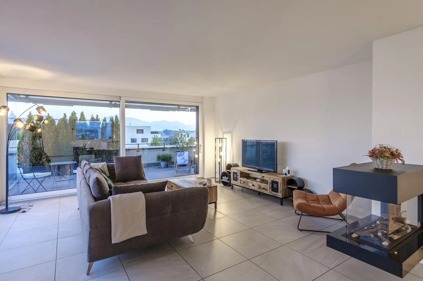 Esclusivo appartamento attico di 3,5 locali in standard di proprietà con Pilatus... - Foto 4 di 12