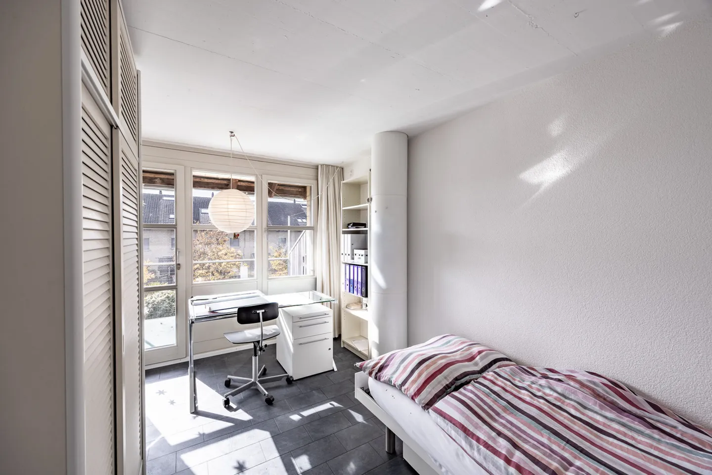 Grande maison d'angle lumineuse - idéale pour votre famille - Photo 4 sur 7