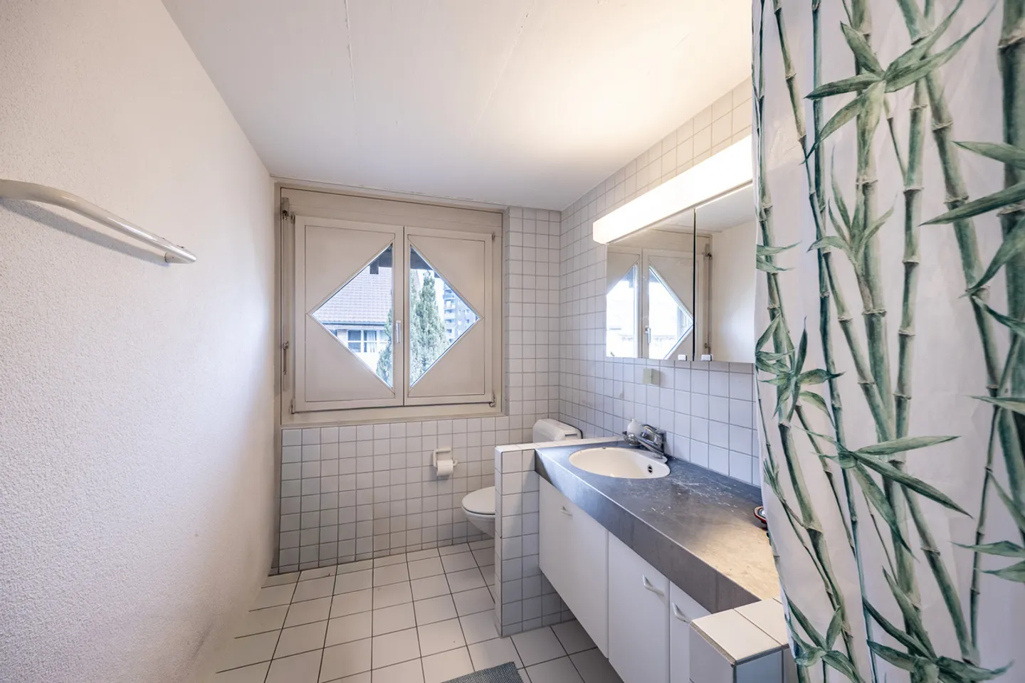 Grande maison d'angle lumineuse - idéale pour votre famille - Photo 6 sur 7