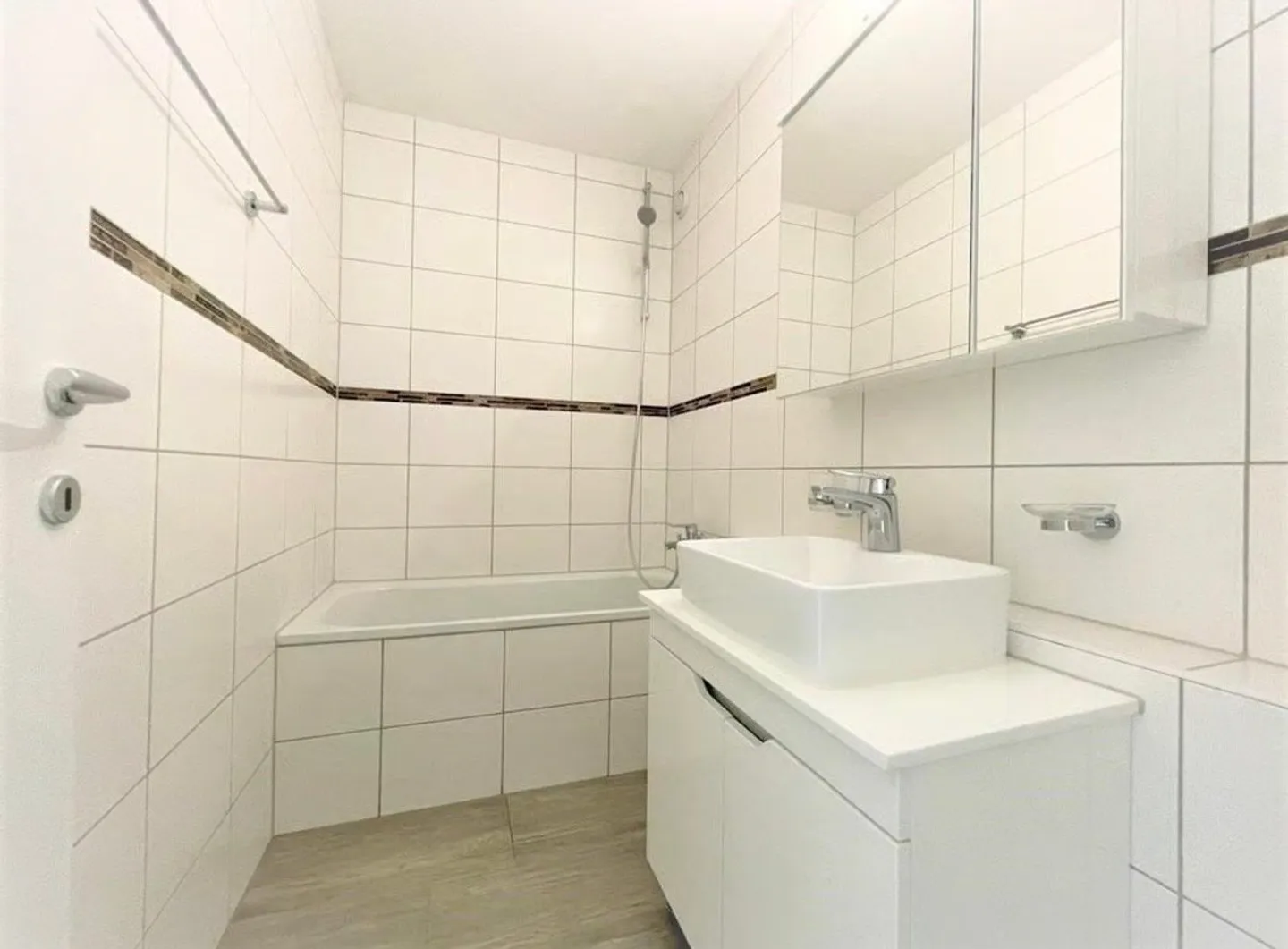 Appartement lumineux de 4,5 pièces avec balcon à Bellach - disponible immédiatement ! - Photo 7 sur 8