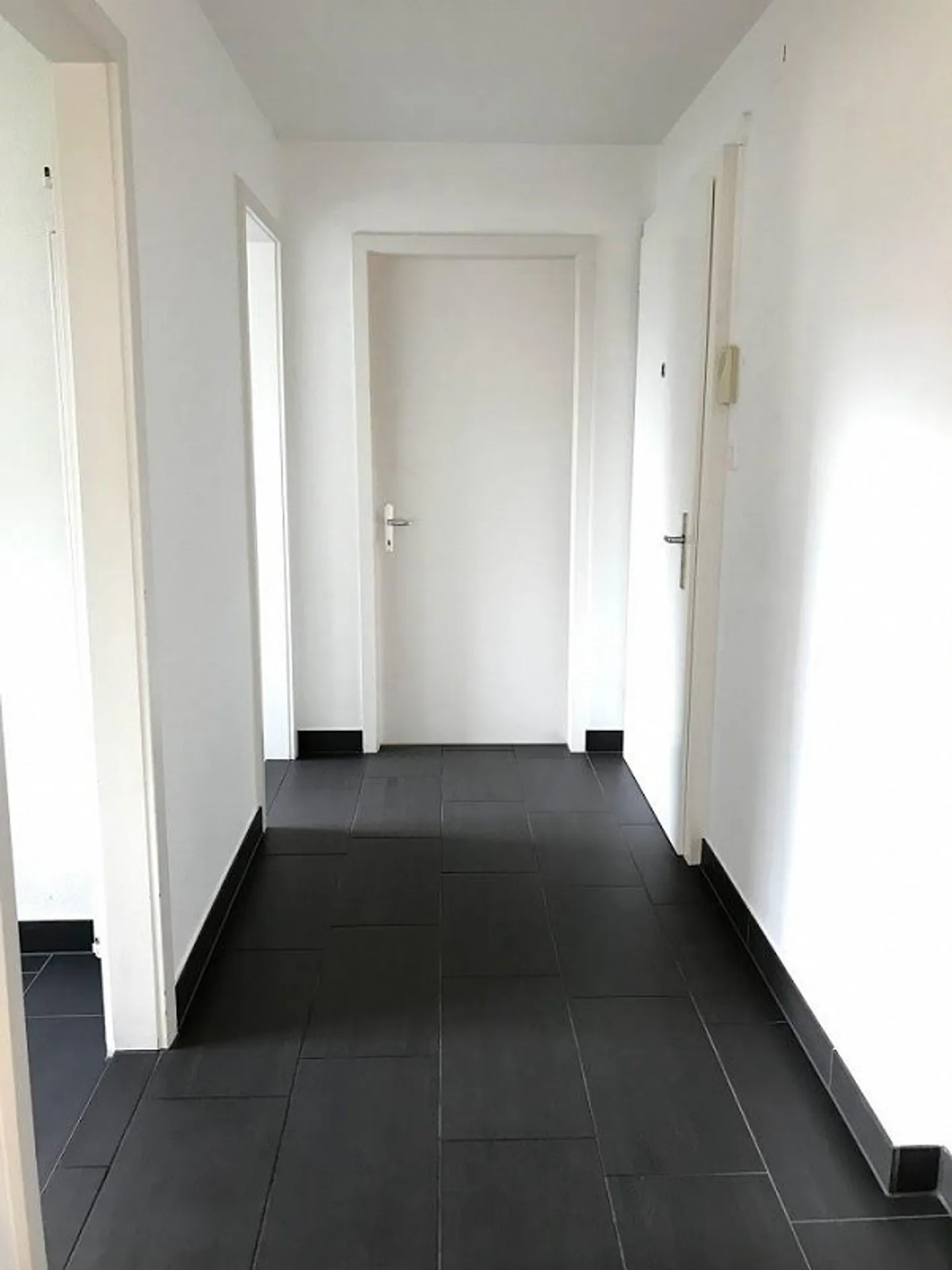 morderne Wohnung- 1 Minute vom Bahnhof entfernt - Foto 5 von 8