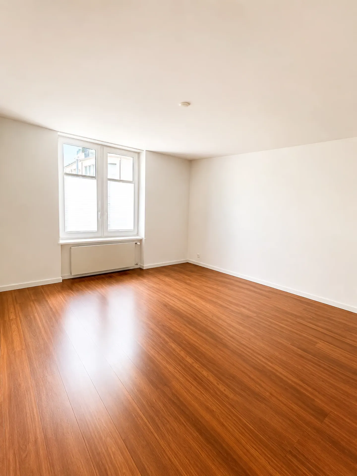 Bright Office Space in Prime Location - Photo 4 of 8