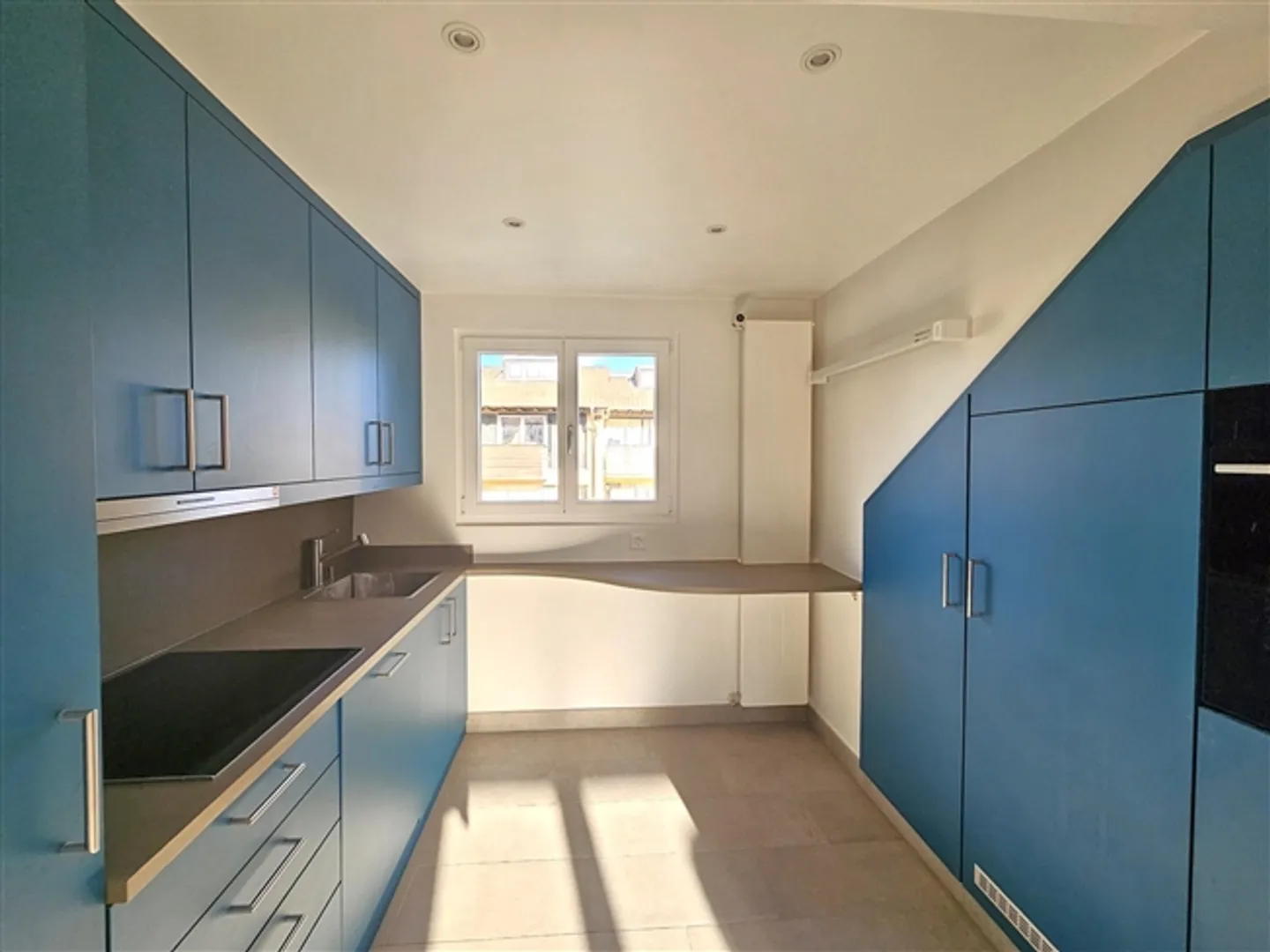 2.5 Room Apartment on the 1st Floor of a Villa in Nyon - Photo 1 of 6