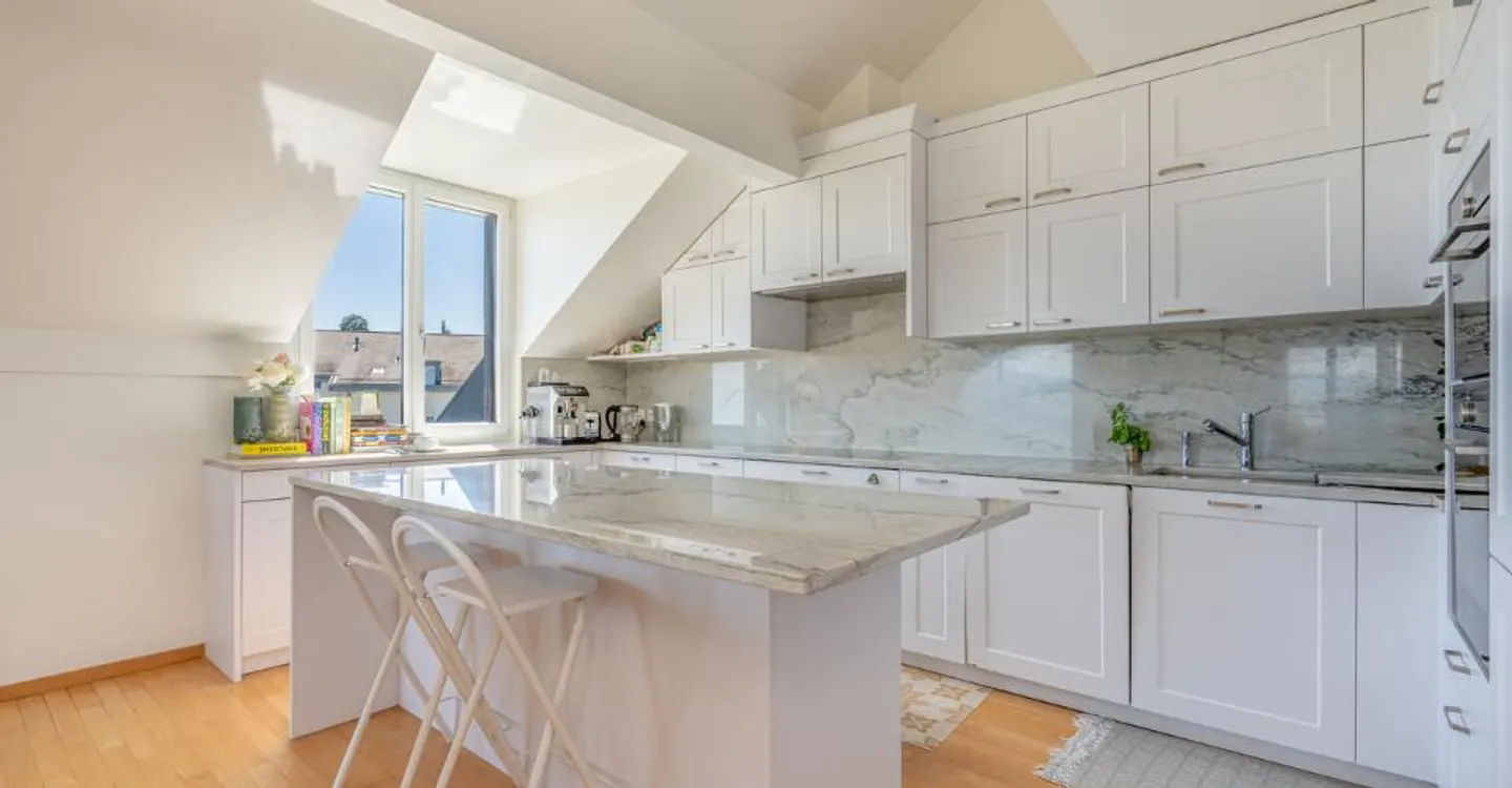 FUORI MERCATO! Duplex eccezionale con vista lago - Foto 7 di 12