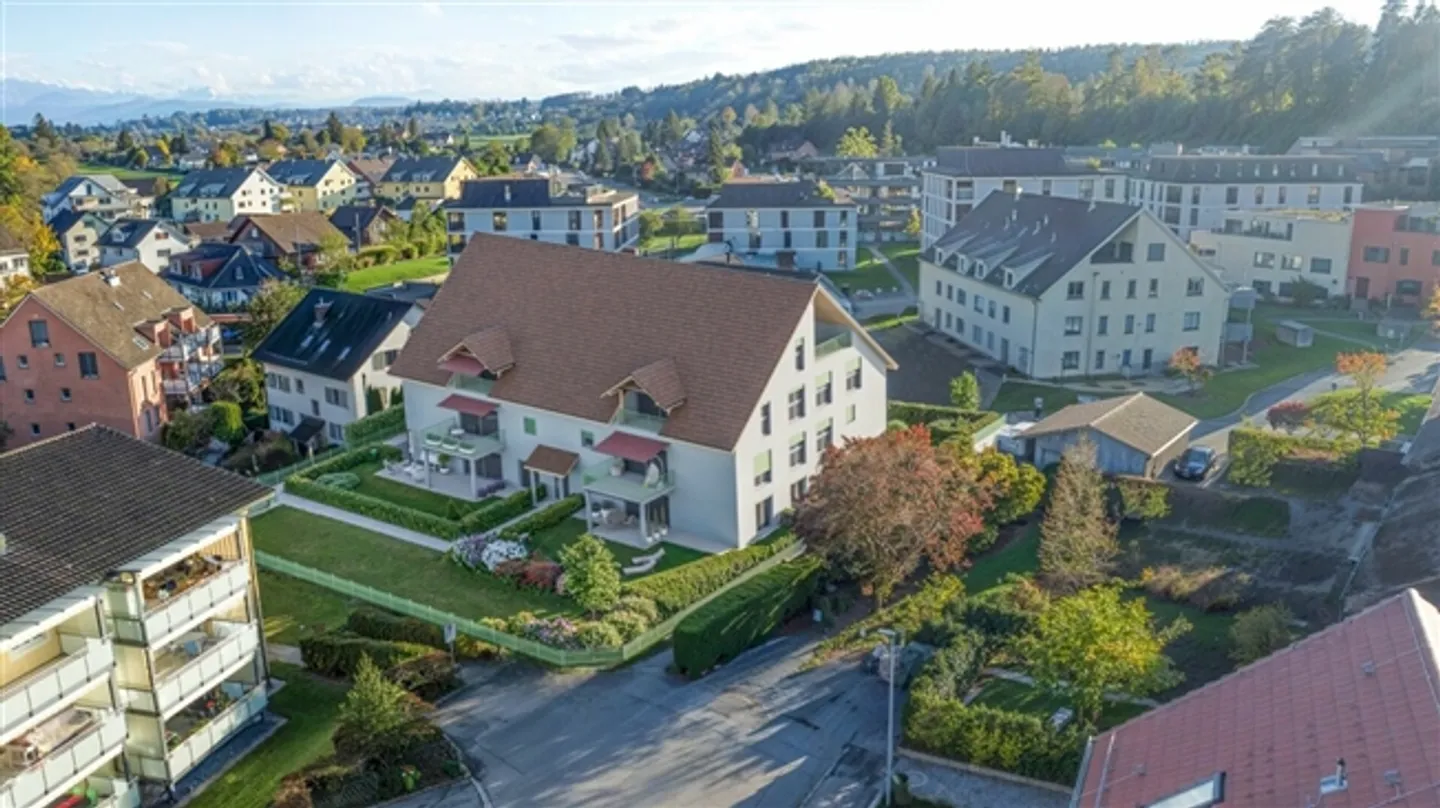 Charmante Appartement sous les toits au cœur d'Esslingen ZH - Photo 7 sur 8