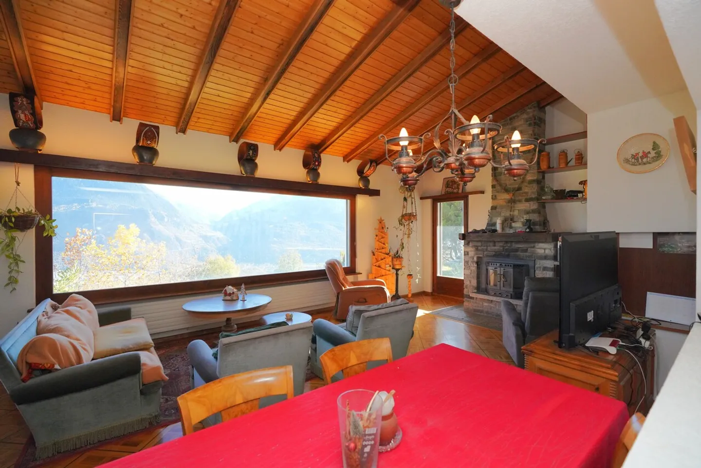 VILLA 6.5 STANZE CON APPARTAMENTO 2.5 STANZE VISTA IMPRENDIBILE / VENTHÔNE - Foto 6 di 24