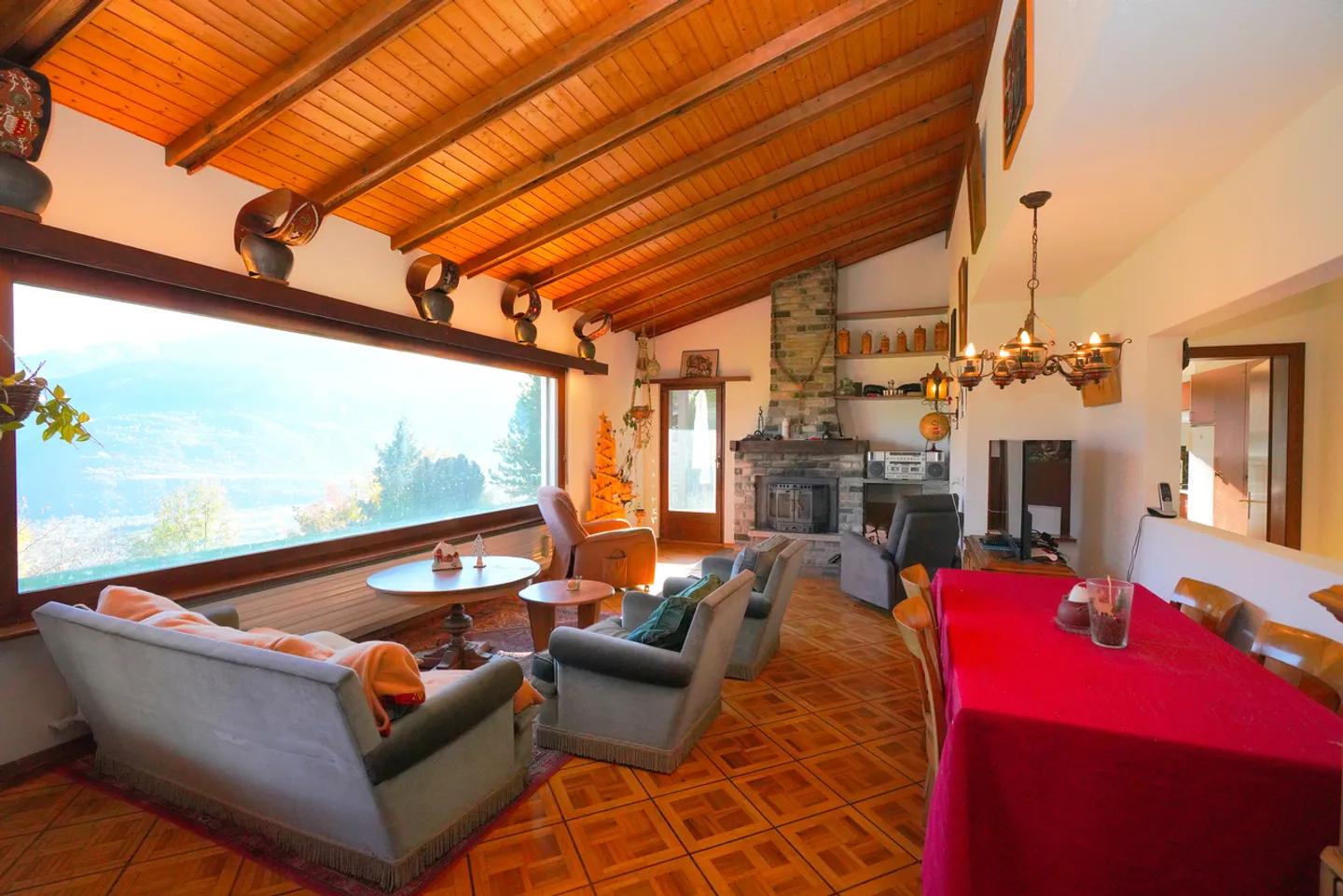 VILLA 6.5 STANZE CON APPARTAMENTO 2.5 STANZE VISTA IMPRENDIBILE / VENTHÔNE - Foto 7 di 24