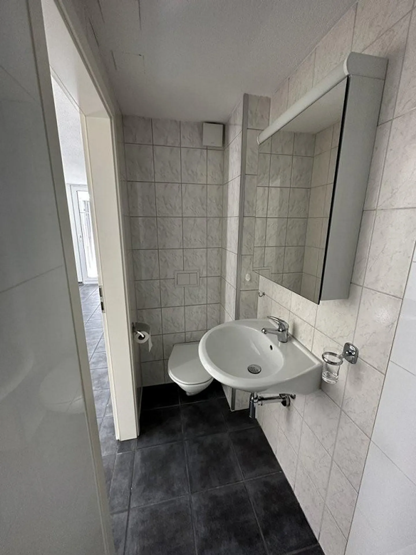 Charmante Wohnung mit Balkon - Foto 3 von 3
