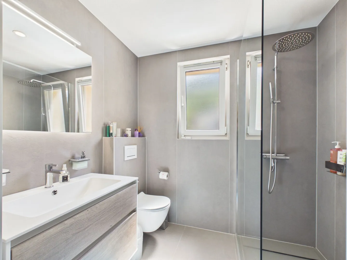 Elegante casa unifamiliare con piscina - Foto 13 di 22