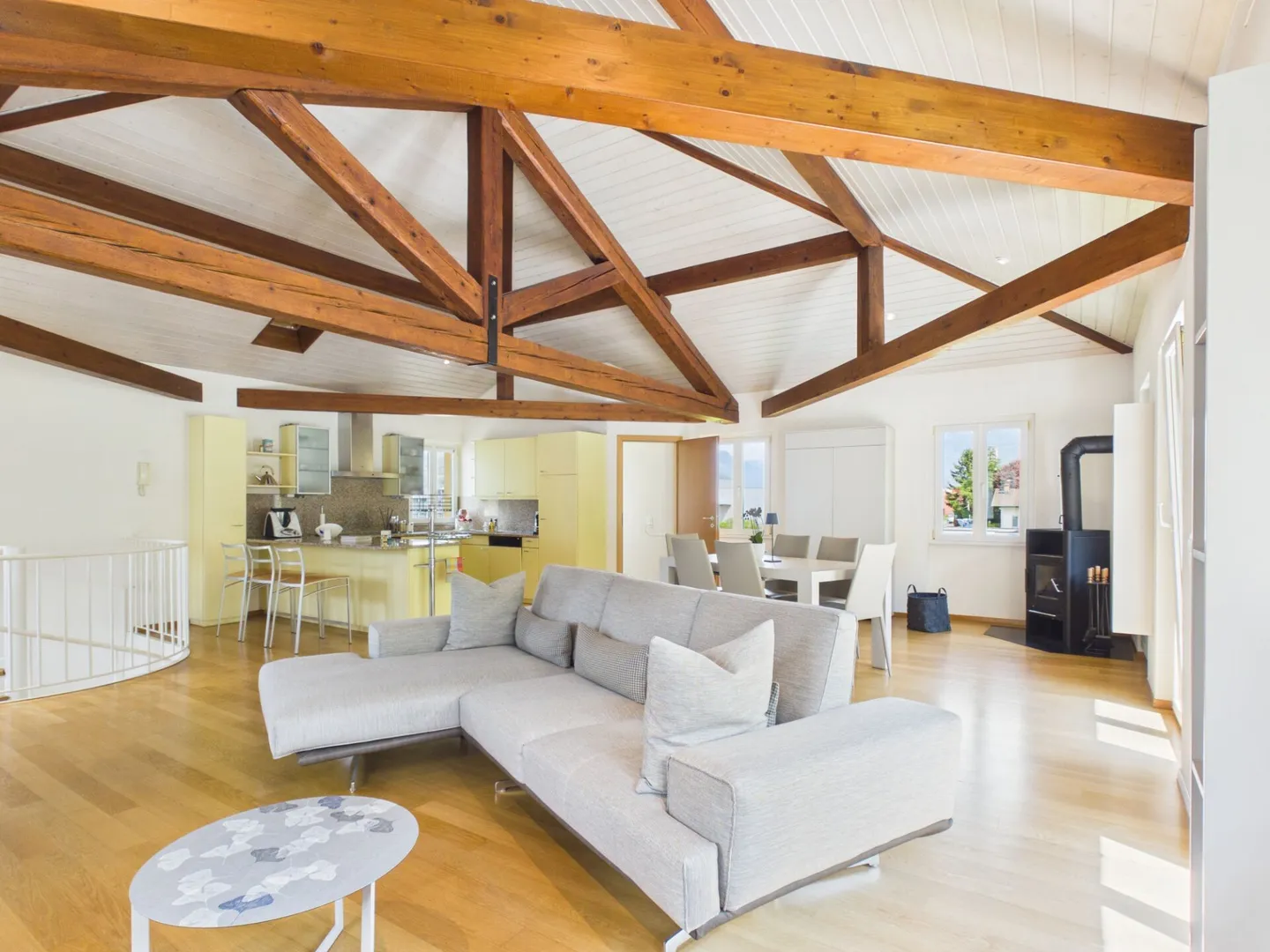 Elegante casa unifamiliare con piscina - Foto 16 di 22