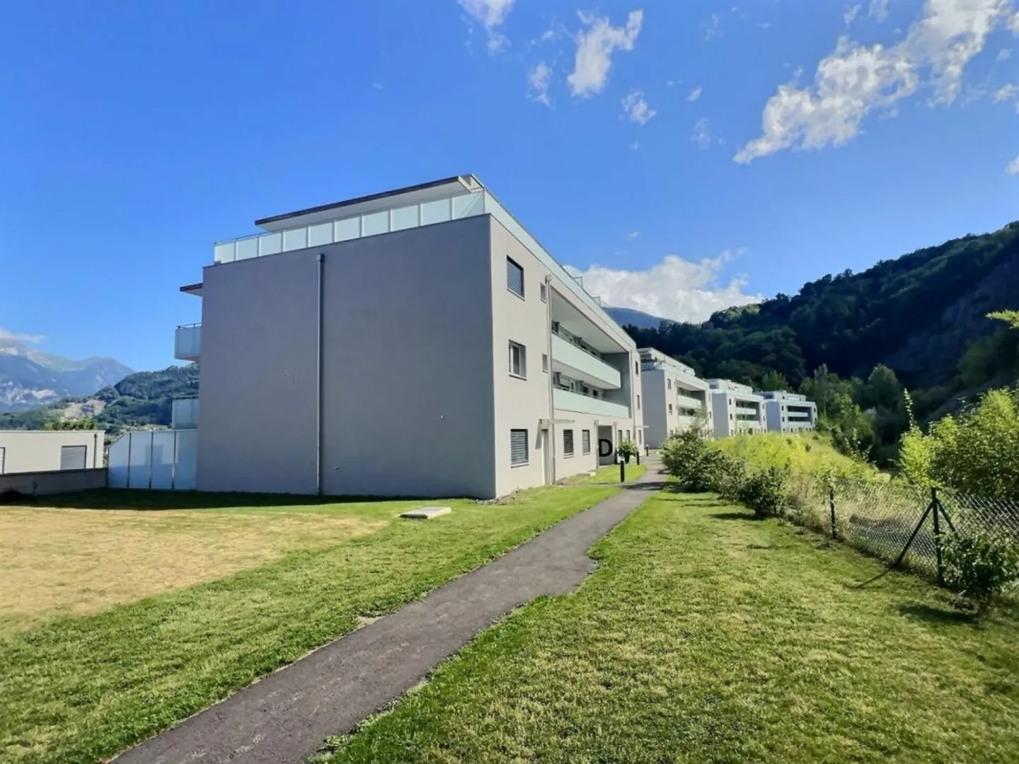 Appartamento di 2,5 stanze al piano terra con grande terrazza - Foto 1 di 16