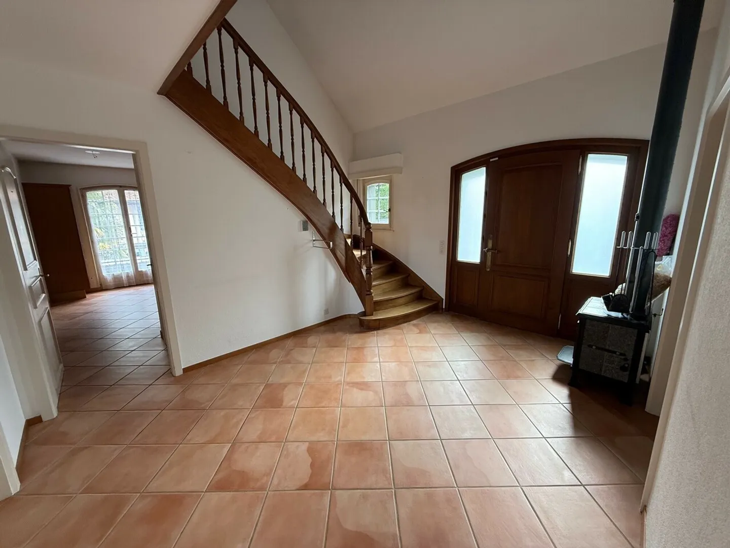 Affascinante casa vaudese con 9 stanze a Villeneuve - Prezzo su richiesta - Foto 1 di 12