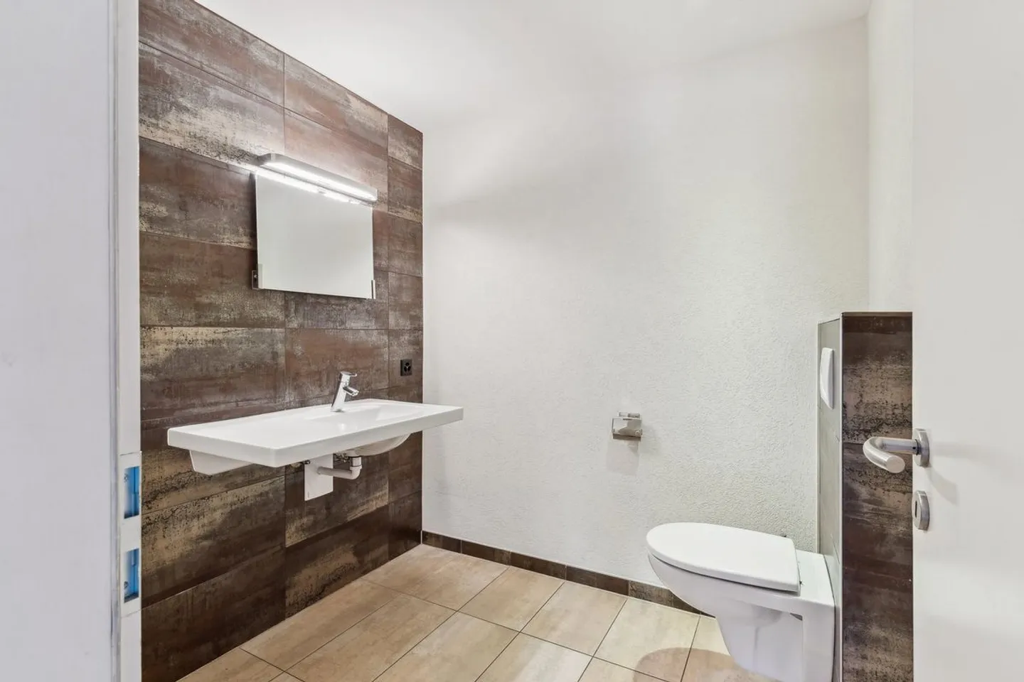 Appartamento in vendita - Foto 6 di 10