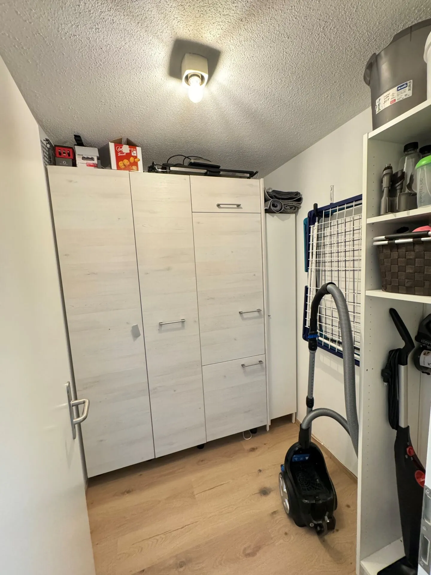 Moderno appartamento di 4,5 stanze con balcone e garage a Thun - Foto 6 di 9