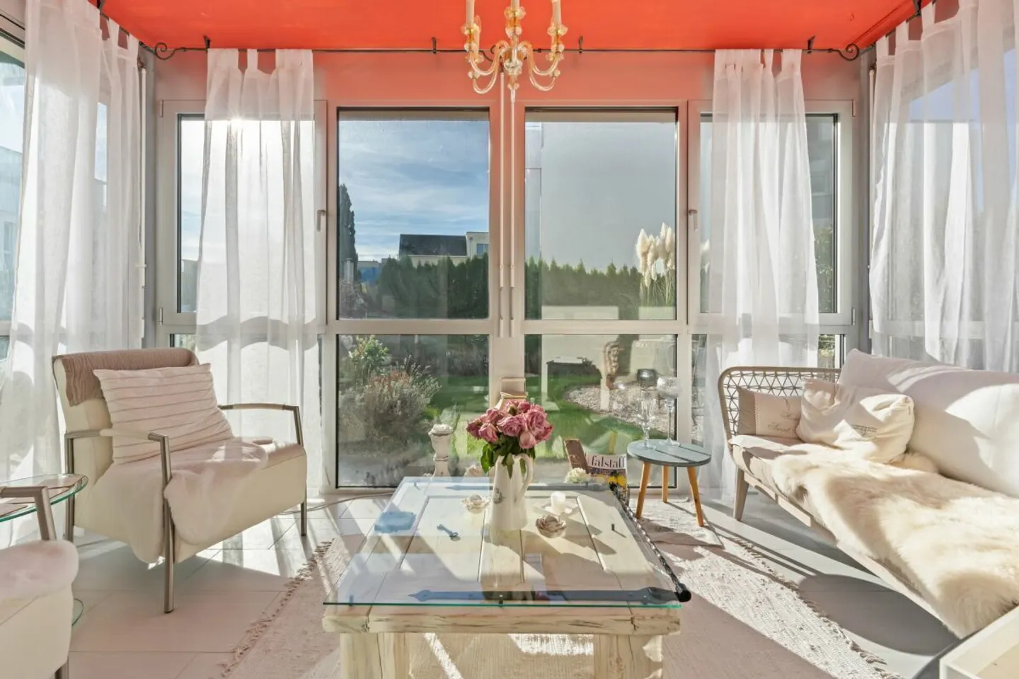 Attractive Garden Apartment with Hobby Room - Photo 3 of 7