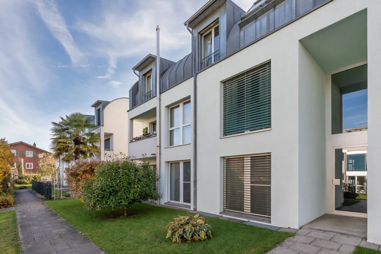 Attractive Garden Apartment with Hobby Room - Photo 6 of 7