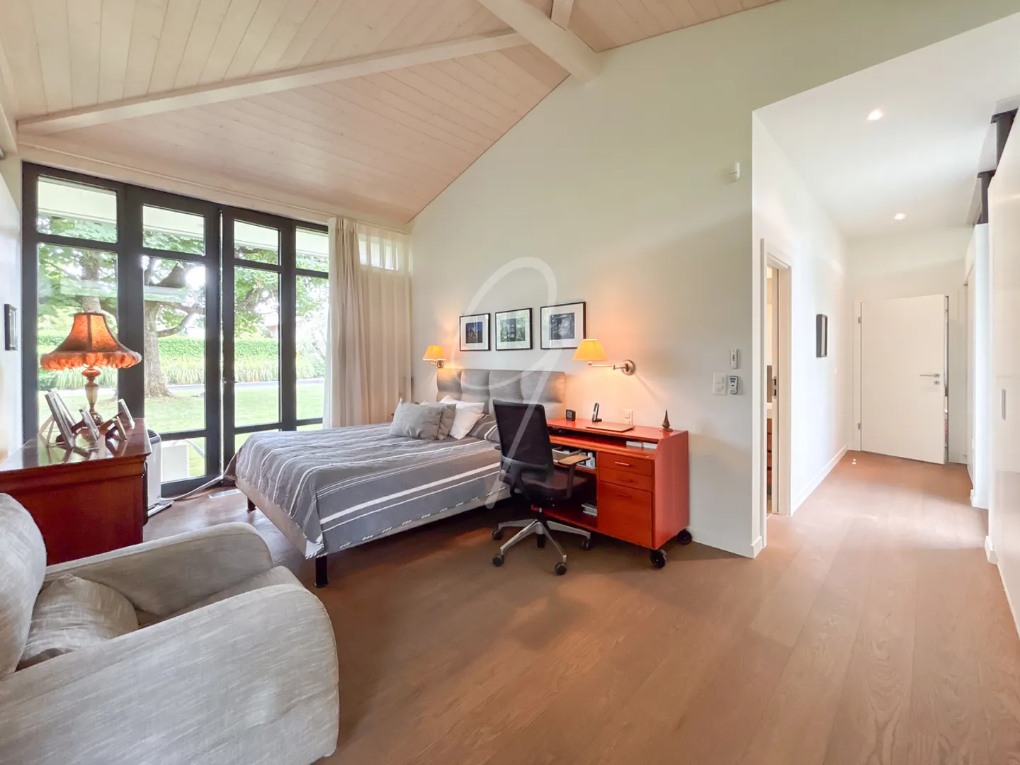 10-room House - Photo 8 of 13