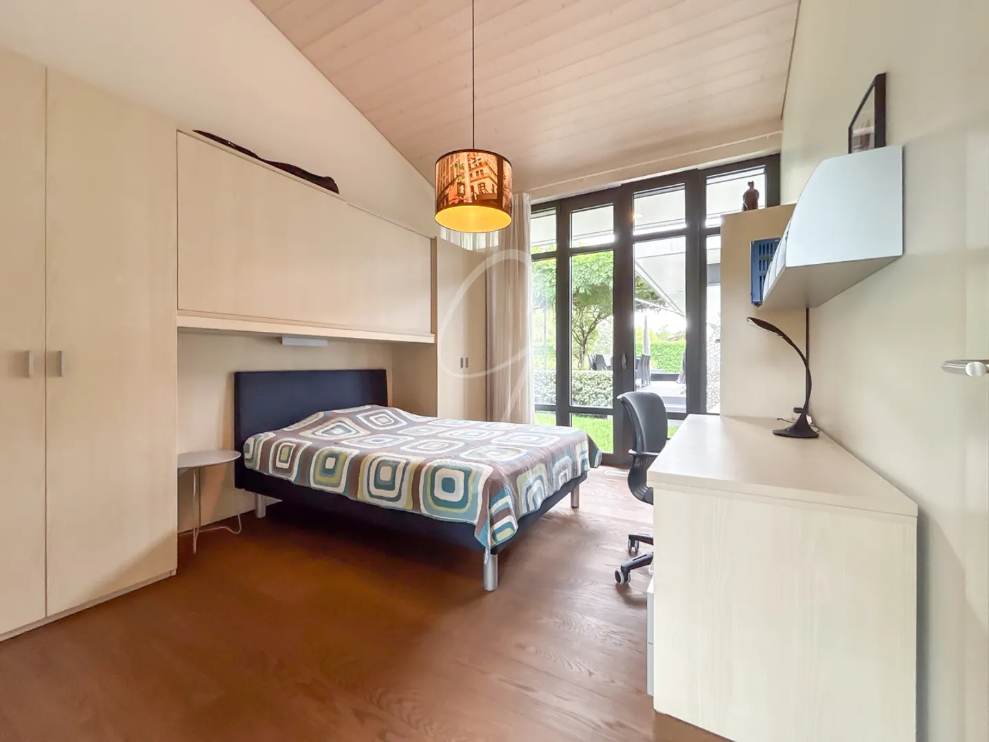 10-room House - Photo 10 of 13